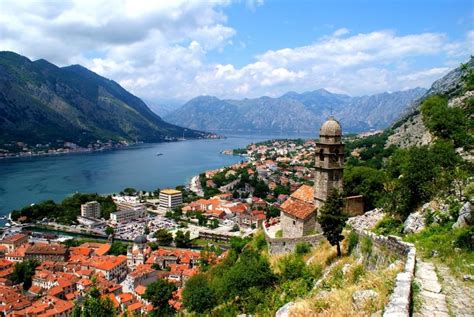 A­d­r­i­y­a­t­i­k­ ­D­e­n­i­z­i­­n­i­n­ ­E­n­ ­G­ü­z­e­l­ ­M­a­n­z­a­r­a­s­ı­n­ı­ ­S­u­n­a­n­ ­Ş­e­h­i­r­:­ ­K­o­t­o­r­